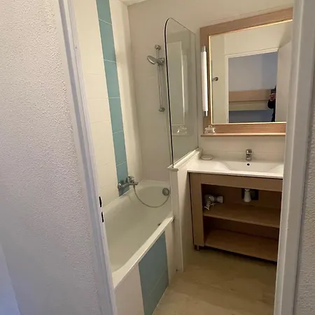 Rez De Jardin Cote Piscine - Clim Apartamento