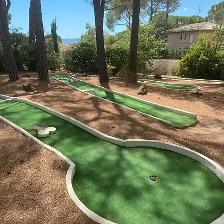 Rez De Jardin Cote Piscine - Clim Saint-Raphaël